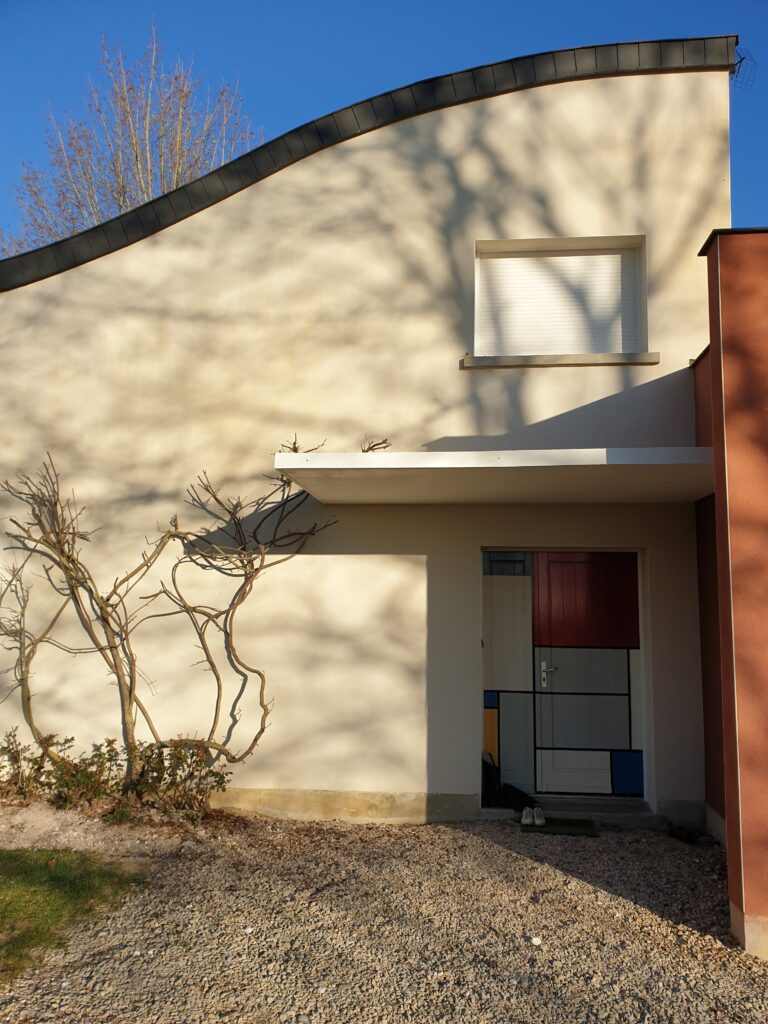 Façade rénovée et remise en peinture par Atelier Nuance